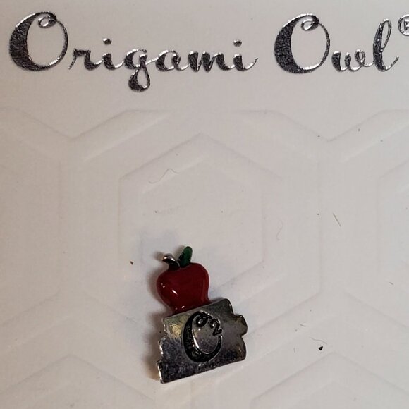 Origami Owl - Brand New Apple and Books Charm - Picture 2 of 2